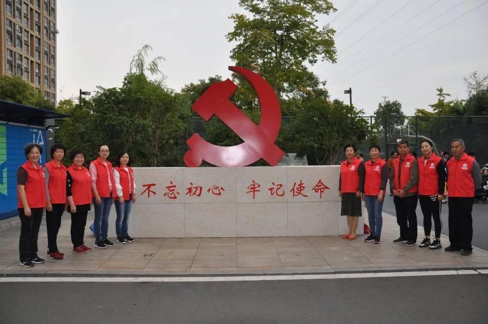 老同学以叙旧之名盗走女儿金手镯,一问竟然是复初中的“仇”