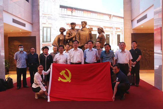 宝马5系全新升级,能否再掀豪华轿车风波?